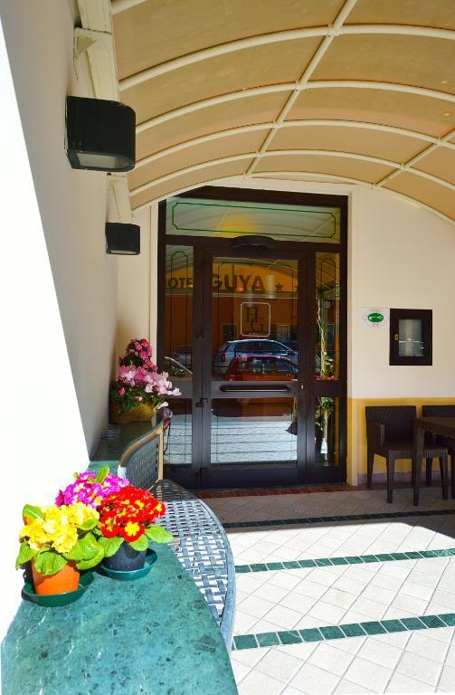 Hotel Guya Varazze Exterior photo